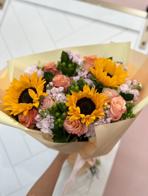 Deluxe Wrap Bouquet 59